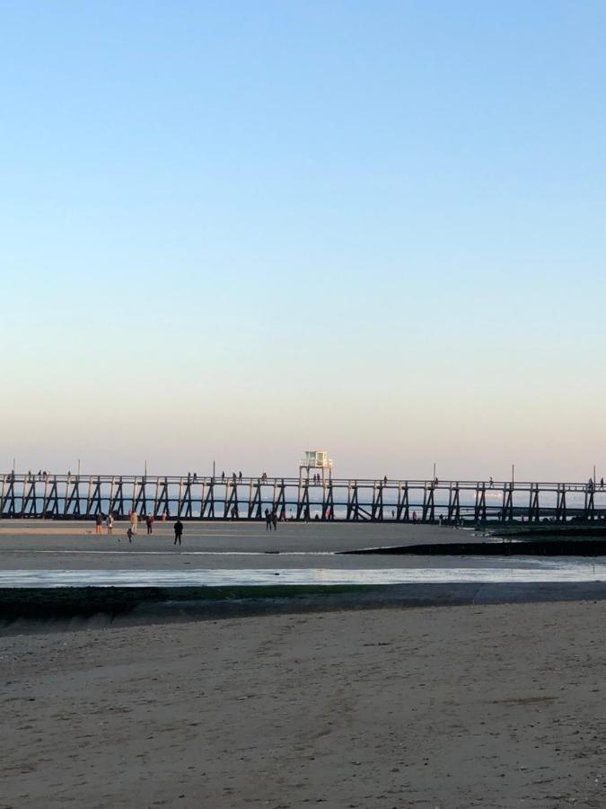 Le Spot, Appartement Spacieux A 30M De La Mer 45M2 Luc-sur-Mer ภายนอก รูปภาพ